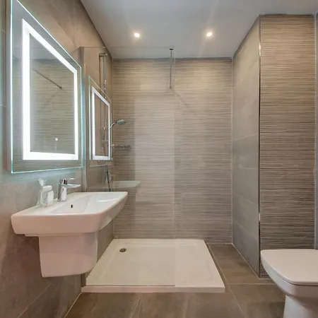 公寓 Kuya 3br Maisonette By Jl *