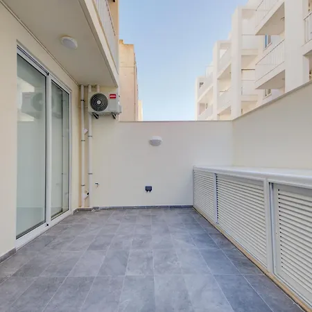 Kuya Maisonette By Haven And Keys Malta Is-Swieqi