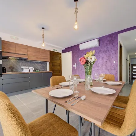 Kuya Maisonette By Haven And Keys Malta